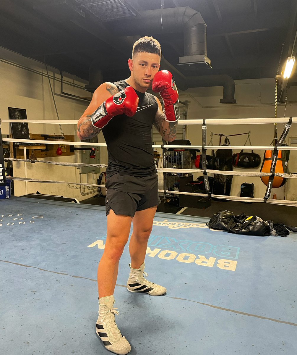 NunanBoyPromo's tweet photo. LIAM PARO 🥊🔥
All eyes on 2023 !
#LiamParo #TeamParo
@ParoLiam @WorldBoxingOrg @MatchroomBoxing https://t.co/SSAksnSP2k