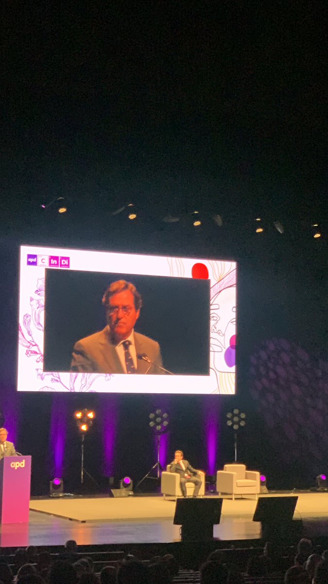 monica deza tweet media