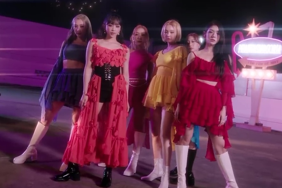 soompi's tweet photo. WATCH: #SECRETNUMBER Wants To “TAP” Your Heart In Bold And Confident Comeback MV 
https://t.co/Lyqdg9FRlX https://t.co/giTOL4ZrQJ