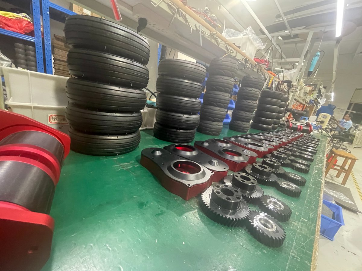 EovanB's tweet photo. We are trying our best to prepare the GTO Silo for you!
#esk8 #elctricskateboard #eboard #skateboarding  #eovanboard #eovangtosilo #geardrive https://t.co/fQQ9MYXKT7