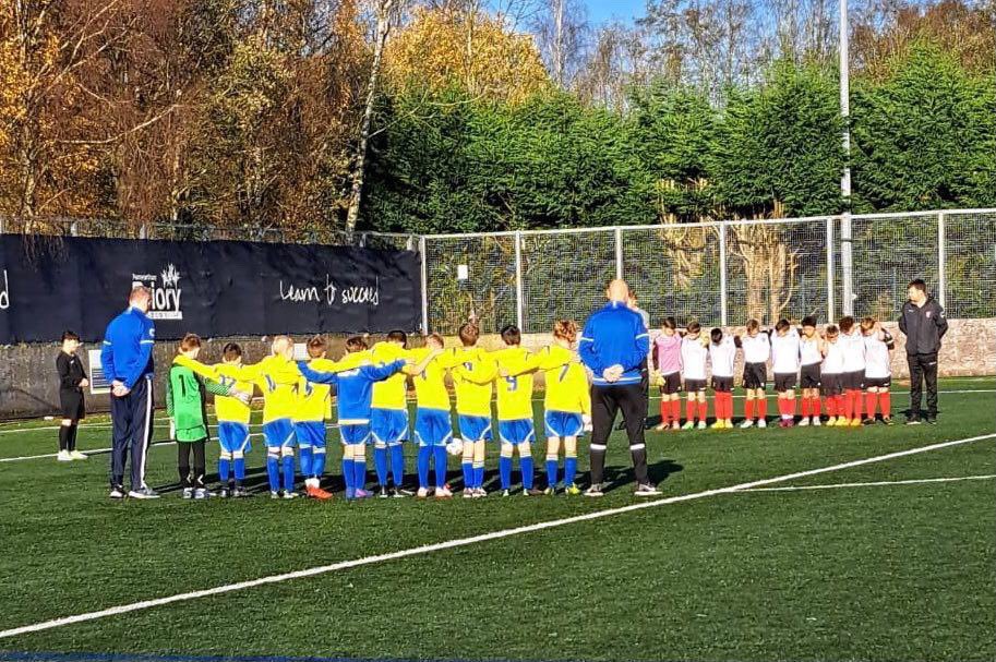 #GrassrootsRemembers2022 #Shoutout to Penwortham St Teresa’s U10s Yellow and Cadley FC U10s Red showing their respects at the weekend. #GrassrootsFootball #JuniorFootball #AdultFootball #TeamGrassroots