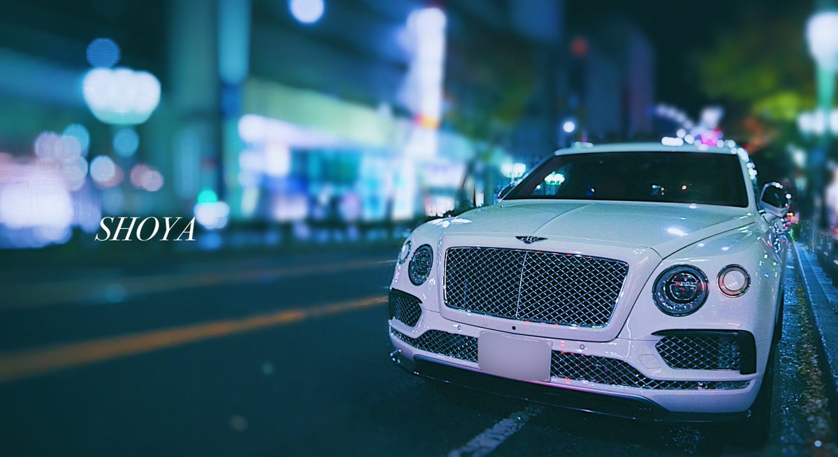 SHOYA_Photo's tweet photo. ベントレーと夜の街。

#写真好きな人と繋がりたい 
#車好きな人と繋がりたい 
#ベントレー
#bentley https://t.co/S18xSHsbLc