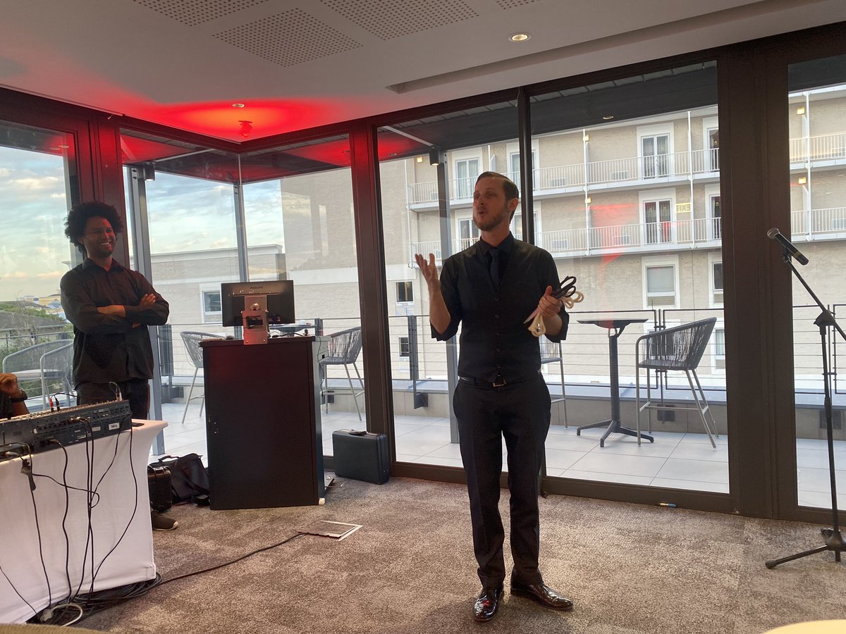 During the welcome reception we had South African Magic Champion, Stuart Lightbody boggle our minds with his misperceptions and illusions 🃏#icp2022 #capetown
