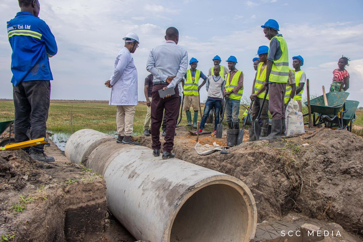 sunday_chanda's tweet photo. Inspecting works at #Buseke Bridge, Kabinga Chiefdom, #kanchibiya. We’re determined to find a lasting solution to this historic problem. #solution_focused #results_driven #people_centred
“People don't do what you expect but what you inspect.” Gerstner, Jr. https://t.co/sc3RmpEnD6
