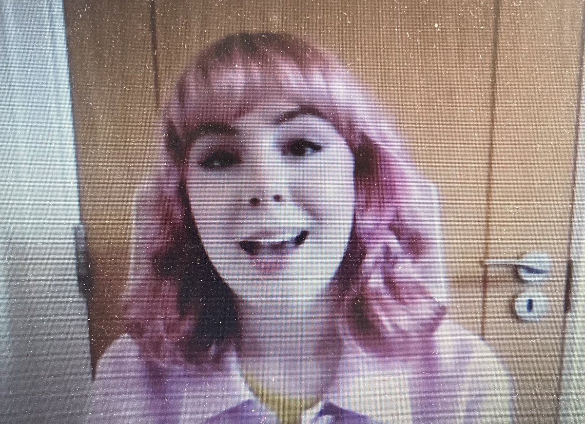 TheSexDoctorUK's tweet photo. Wonderful @ItsMillyEvans #AreallifeOtis #FSRHVirtual2022 explaining how internet misinformation can be harmful for young peoples #SexEducation but can also be a really useful tool @FSRH_UK https://t.co/S3sZGoqwC1