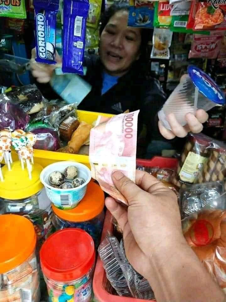 OdikListianto's tweet photo. @ruhktaf_mahli @myheropineapple perasaanku sekarang ke kamu kayak gini https://t.co/cwImcWhDfL
