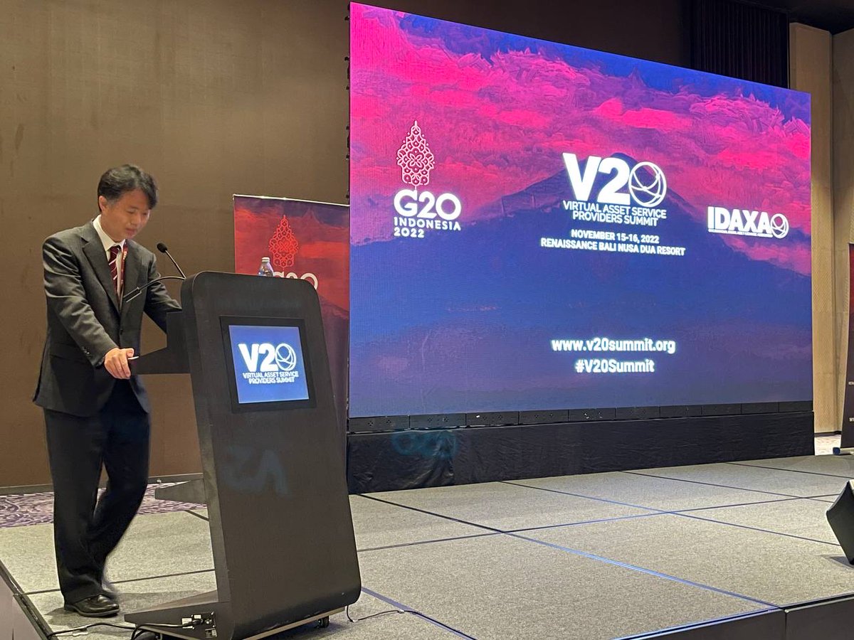 Takahide Habuchi, Co-chair, Policy Development Group, FATF &amp; Japan FSA presenting FATF’s closing remarks at the #v20summit