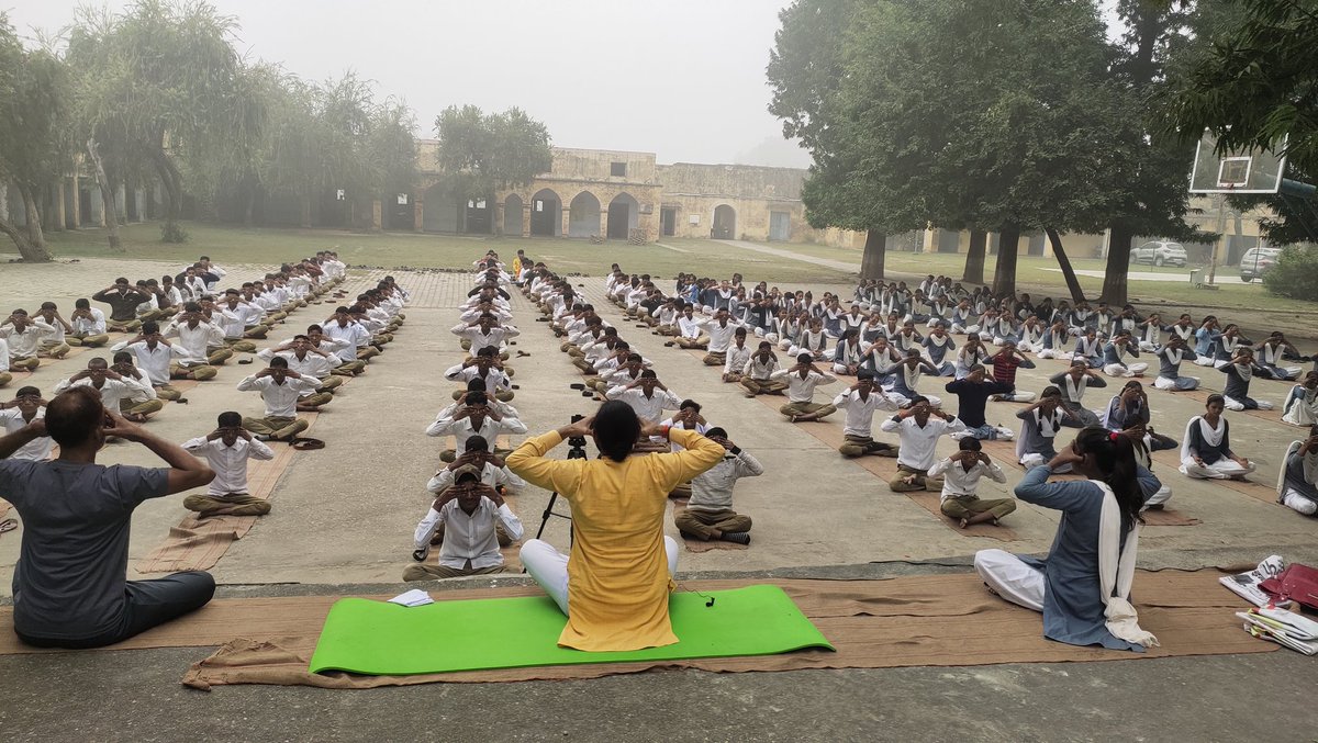RanuYogacharya's tweet photo. @AyushMissionUP_ https://t.co/Ph2Xh7nrVD