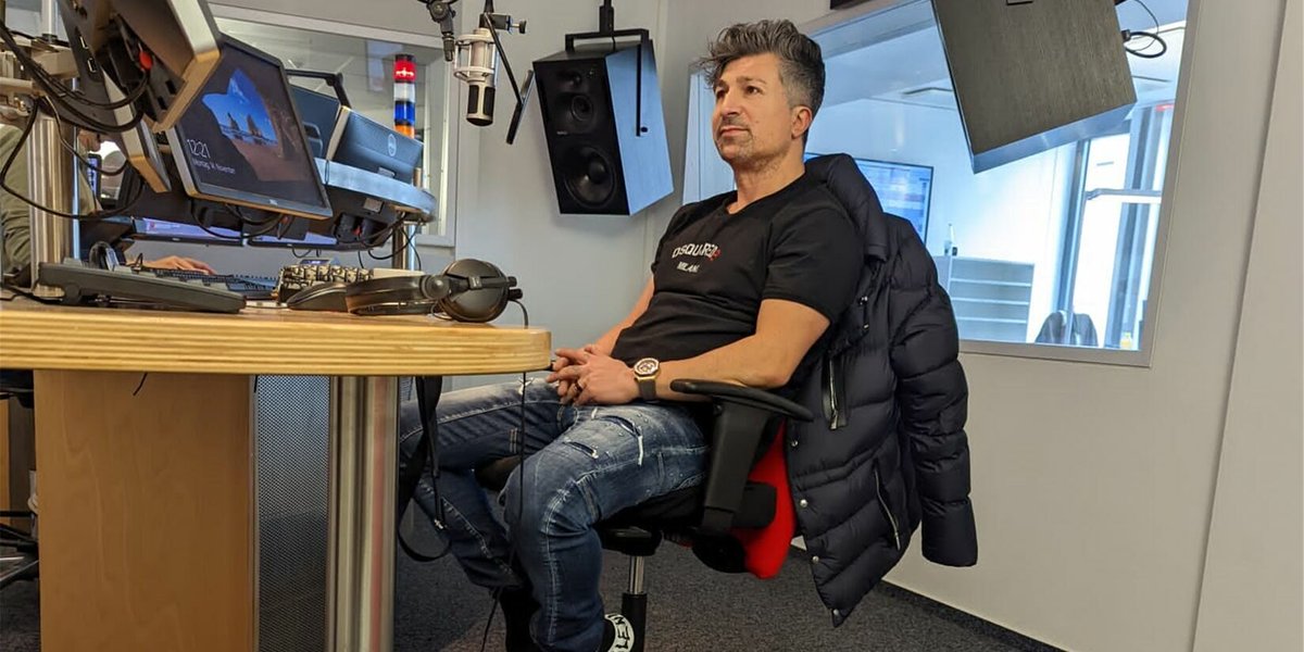 Watchman78's tweet photo. Dortmunder Lotto-Millionär „Chico“ hat einen unerfüllten Wunsch: Es geht um den BVB https://t.co/PCrcxCR4y1 https://t.co/CJB7umb1VE