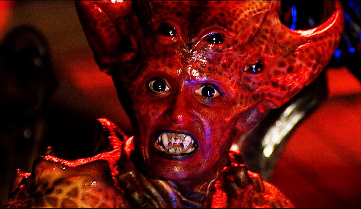 BREAKING: Pete Davidson and The Empress of Racnoss are now dating 🤯