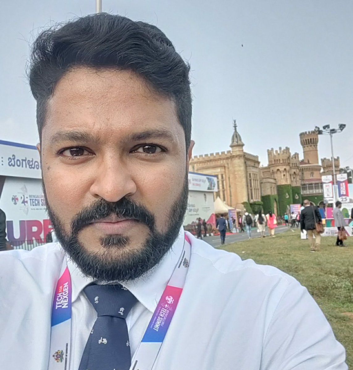 StrandLife's tweet photo. In the midst of the sprawling Bangalore Palace grounds, #BengaluruTechSummit2022 takes off. The @StrandLife team answering queries about #genomicwellness
@blrtechsummit @a_pachhapur
#genomicdiagnosticspecialist #strand
#BTS2022, #Bengaluru
#Tech4NextGen #DeepTech #BTS2022 https://t.co/6I4l1M0Kha