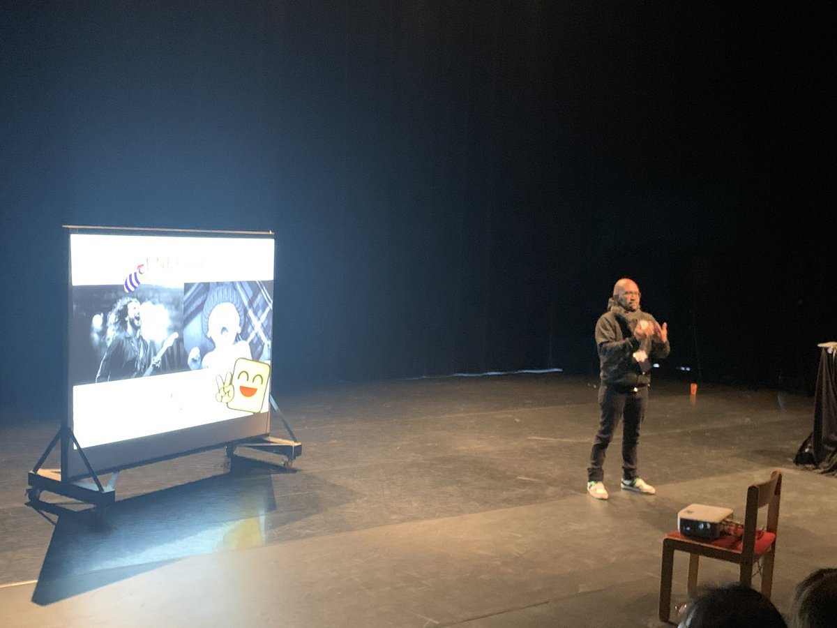 maximebonnet's tweet photo. Avec @hrambelo on parle changement de culture à #ATTLS22
Mais on commence en clapping !! Énergie !!! https://t.co/kIaX0drtoK