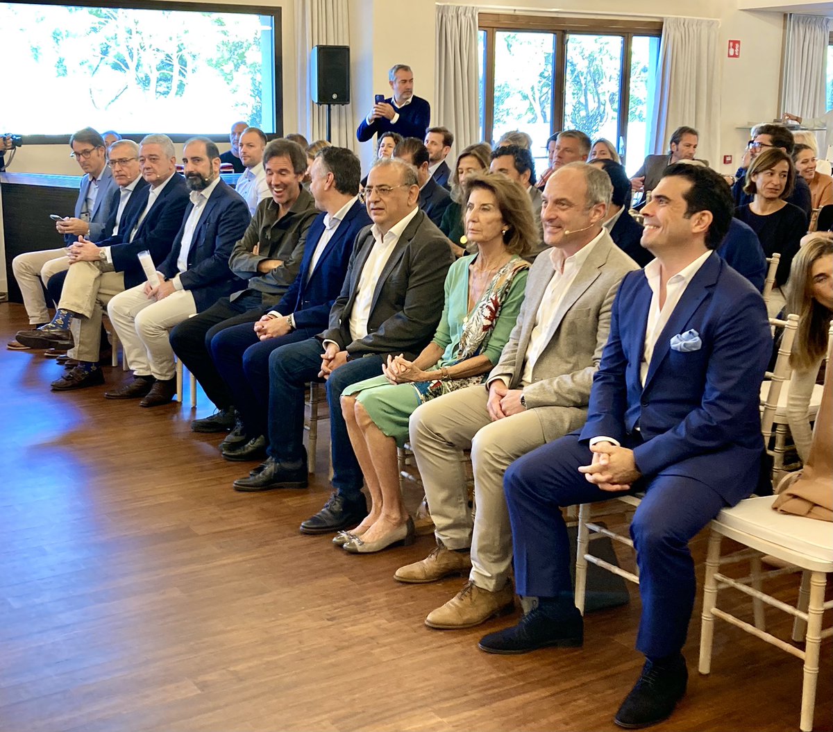 CarmenPlanas's tweet photo. En la jornada ‘Visión y Oportunidades 2023’ organizada por Mallorca Design District #MADD en el Hotel Kimpton Aysla Mallorca en Santa Ponça, inaugurada por el alcalde @_Calvia  @AlfonsoCalvia y que tendré el placer de clausurar #empresas #turismo #futuro @CAEB @CEOE_ES @cepyme_ https://t.co/hiJsSToZ7W