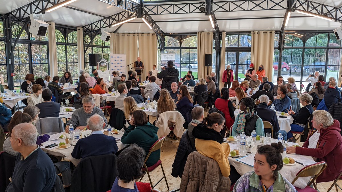 GrandParisMGP's tweet photo. Le jury du 5e Concours des #miels métropolitain s'est réuni il y a quelques jours 🍯
Au total, 198 échantillons ont été déposés et 65 lauréats ont été désignés !
+ d'infos sur ce concours valorisant les communes qui favorisent l’implantation de #ruchers 👉 https://t.co/pItF6QCQnY https://t.co/GQZxY2qeqG