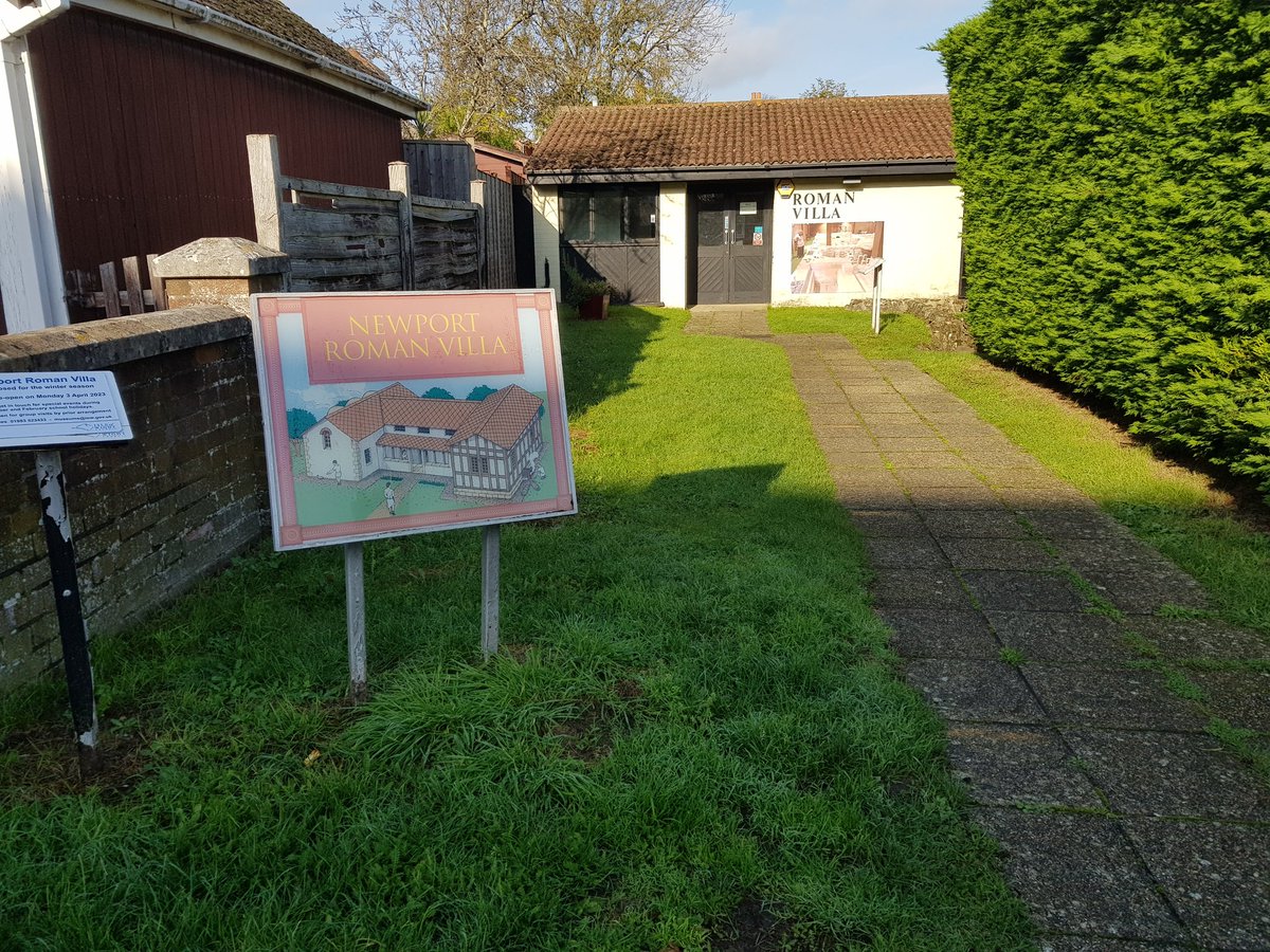 EaglenToby's tweet photo. Reminiscent project continues across the Island for our Housing for older people residents. I tagged along to a visit to Newport Roman villa and had a great time @sovereignha @CCastleMuseum https://t.co/juiSVF7UBp