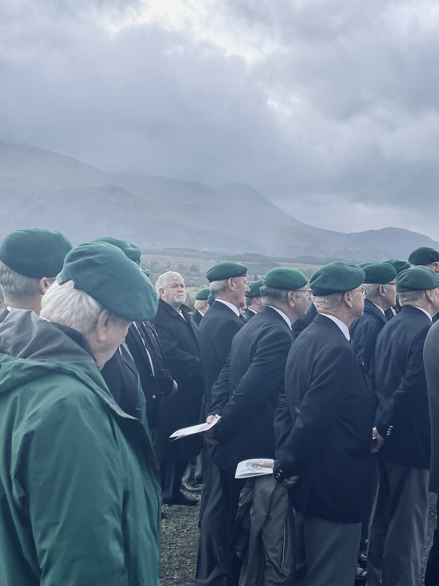 Emma_E_Forbes's tweet photo. Privilege to share a moment of reflection with these legends #Commando80 #RemembranceDay #RoyalMarines Awesome money-can’t-buy experiences auctioning for @theRMcharity 👀 👇 https://t.co/JOJWnJjcGI