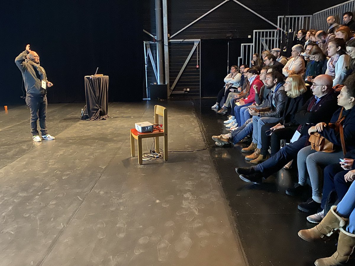 amina_bourguiba's tweet photo. Et @hrambelo qui lance son #talk en musique 🎶sur le #changement de #culture qui doit commencer par soi-même @agiletoulouse #ATTLS22 https://t.co/MG58sany5X
