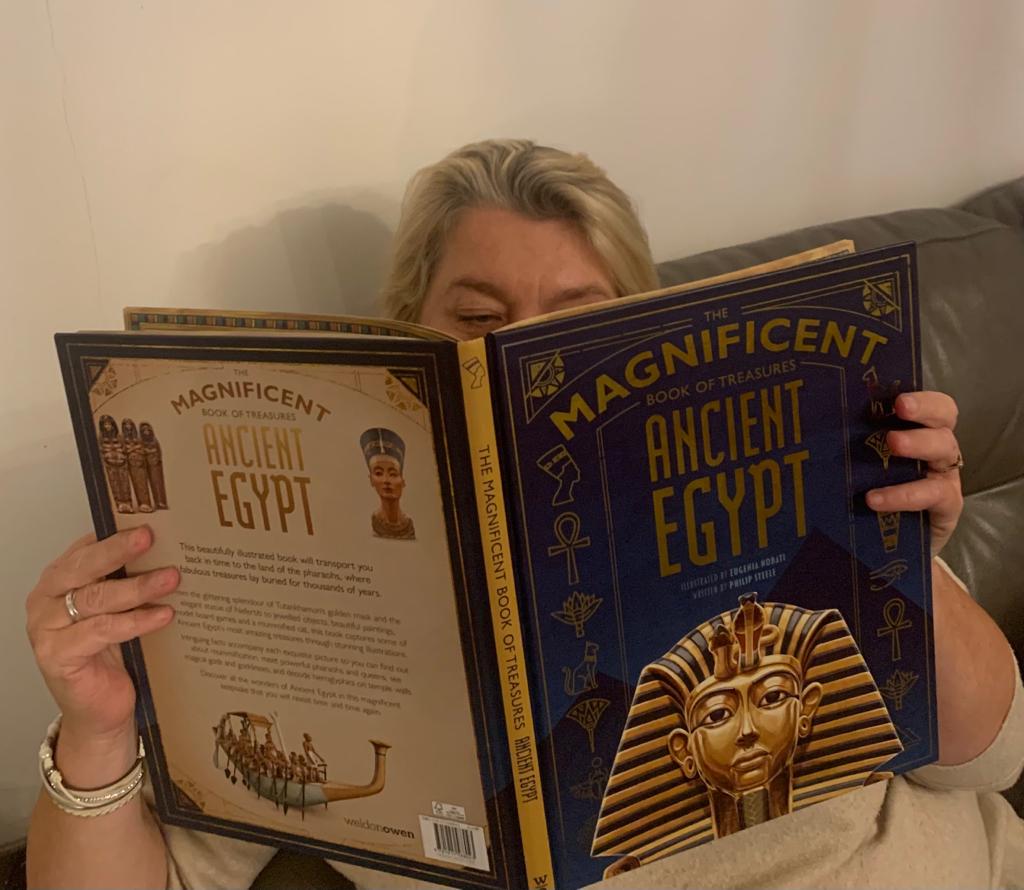 NorthantsCBG's tweet photo. Committee member @Juliebroadbent3 shares her favourite non fiction childrens book. ‘During #NNFN22 embark on a journey into the past and discover the magnificent treasures of ancient Egypt’. Written by Philip Steele, published by @WeldonOwen #NonFictionNovember https://t.co/kcPRquxDTv