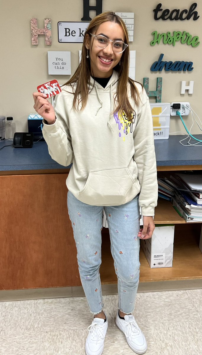 hausmanjennifer's tweet image. Congratulations to the next M-ticket winner, Anyelica Cafellan! Thanks for making a difference at Muhlenberg High School! #muhlpride @MuhlHighSchool @muhlsd