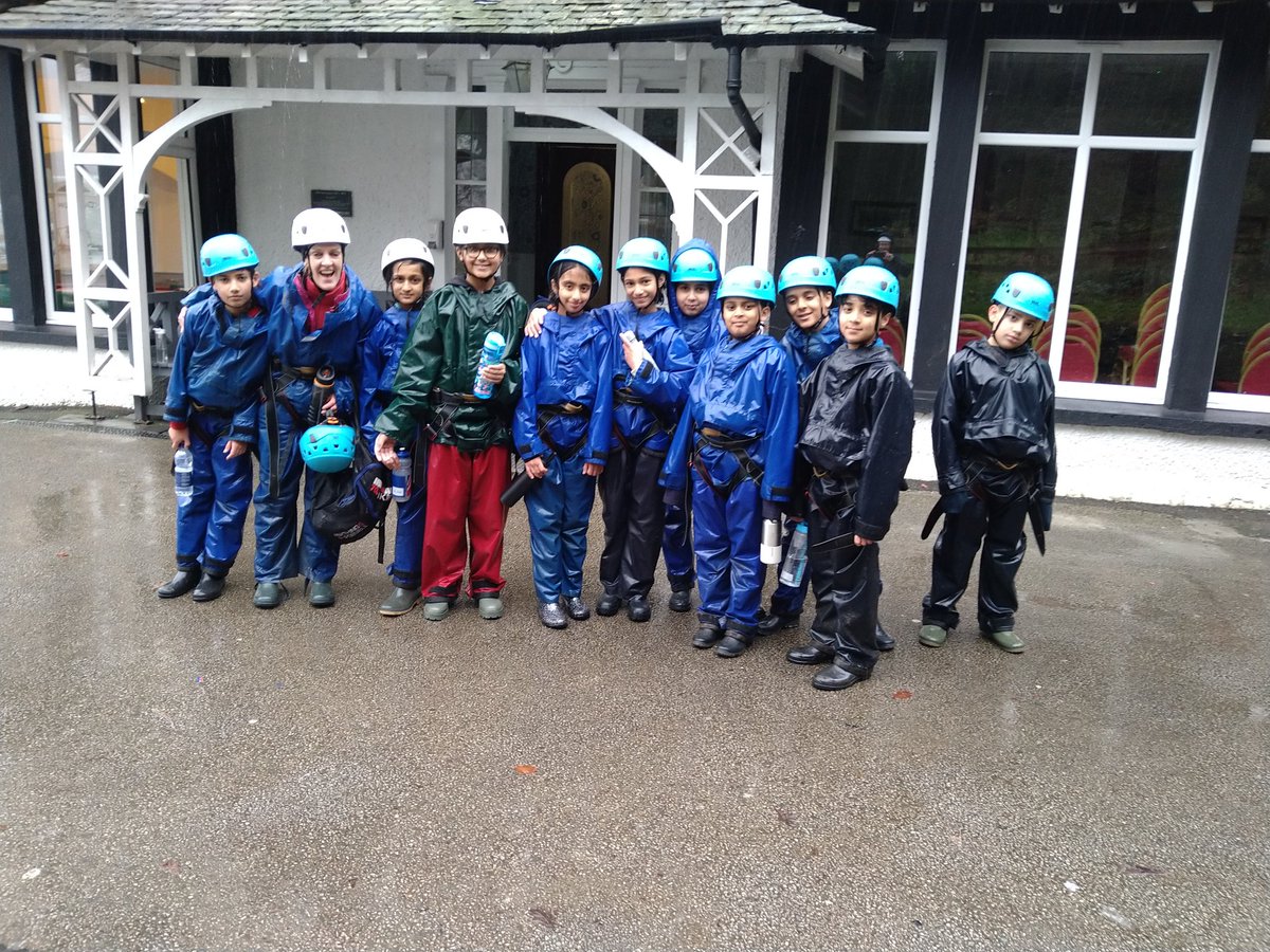 misswall9's tweet photo. Day 2- a wet zip line day https://t.co/2d0mAECl6X