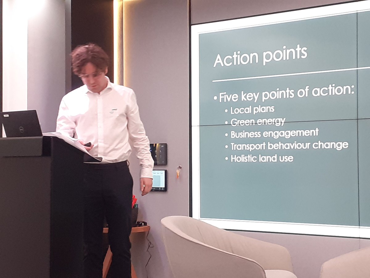The five action points for #localgov in #net zero revealed by @LocalisJoe at the launch of the @districtcouncil @Localis green growth report.