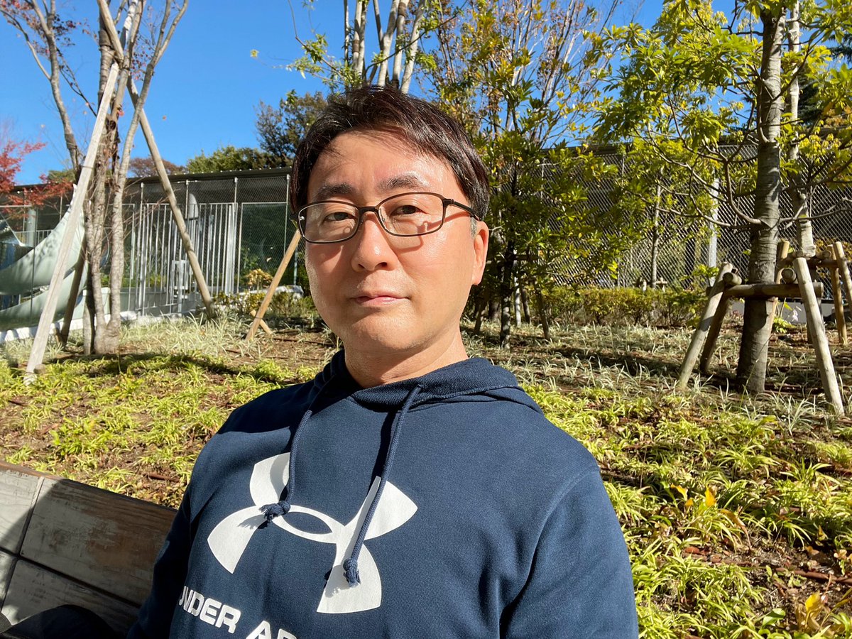 hiro_kazu1116's tweet photo. 風船🎈
56歳😨
アラカン😱
健康第一でいきたいので散歩しました
トレーニングはほどほどで https://t.co/d4Nldb7f7y