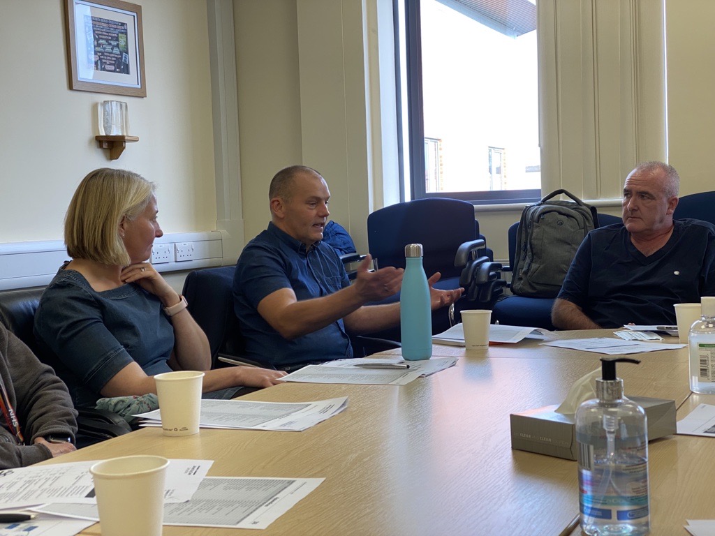 Healthinn_em's tweet photo. Great discussion for #MedSafetyWeek with national medicines safety improvement lead Tony Jamieson @pharmsafe and @JoinedUpCare Derbyshire, about their work to improve care for people with long-term pain, supported by East Midlands #PatientSafetyCollaborative and @gillgookey. https://t.co/u833OGQKVJ
