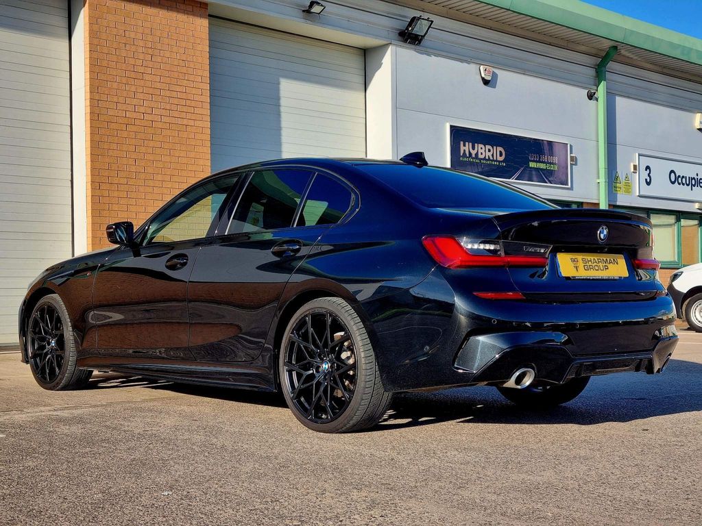 SharmanGroup's tweet photo. BMW 3 Series 2.0 320d M Sport Auto xDrive Euro 6 (s/s) 4dr
----------------------------------------------------------------------
HUD+LASER LIGHTS+M SPORT PLUS+
----------------------------------------------------------------------
https://t.co/9JtRvM9hjb https://t.co/bvwuZQUC8n