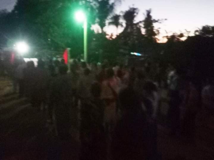 The protesters of Arr Marn Thit strike in Salingyi township held their regular anti-dictatorship protest as a movement ahead of 102nd National Victory Day on November 16.

#VillagesBurntDownByJunta
#2022Nov16Coup
#WhatsHappeninglnMyanmar