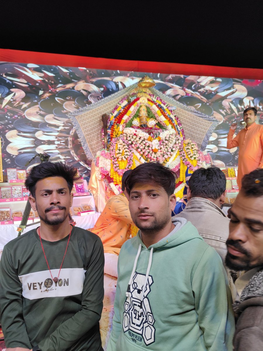 RajpalTweet's tweet photo. #KhatuShyamJi https://t.co/JJ99M7laBn