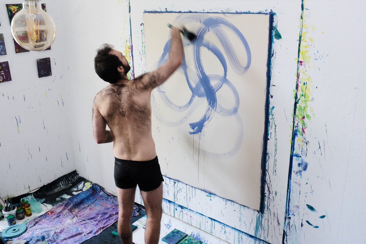 simonfindlay00's tweet photo. Opening and performance this Friday at @retramp 6-10pm, performance at 8pm ✨
In the studio painting “Turquoise Light Over Turquoise Dark”, photo by Caroline Beach
#berlinpainter #berlinartists https://t.co/YtvIFczyL1