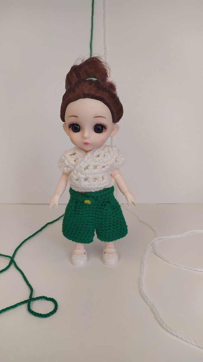 minimelamutfak's tweet image. ❄️"Kış Koleksiyonu &amp;amp; Beyaz Örgü Bolera ve Yeşil Örgü Pantolon" ❄️
🤍💚
#VegaStyle 🌟 Vega'nın yeni takımı 😍
. 
Minyatür bolera; beyaz renk örgü ipi ve tığ ile örüldü. 🤍
Minyatür pantolon; yeşil renk örgü ipi ve tığ ile örüldü. 💚
@haluklevent Abi sayfama destek verir misin 🙏❤️