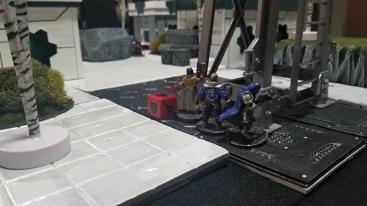 CraftNicks's tweet photo. Some game shots of my #stargrave game the other night. Couple of back to back crits ended my night. Super fun https://t.co/Jw8Ev1WlV2