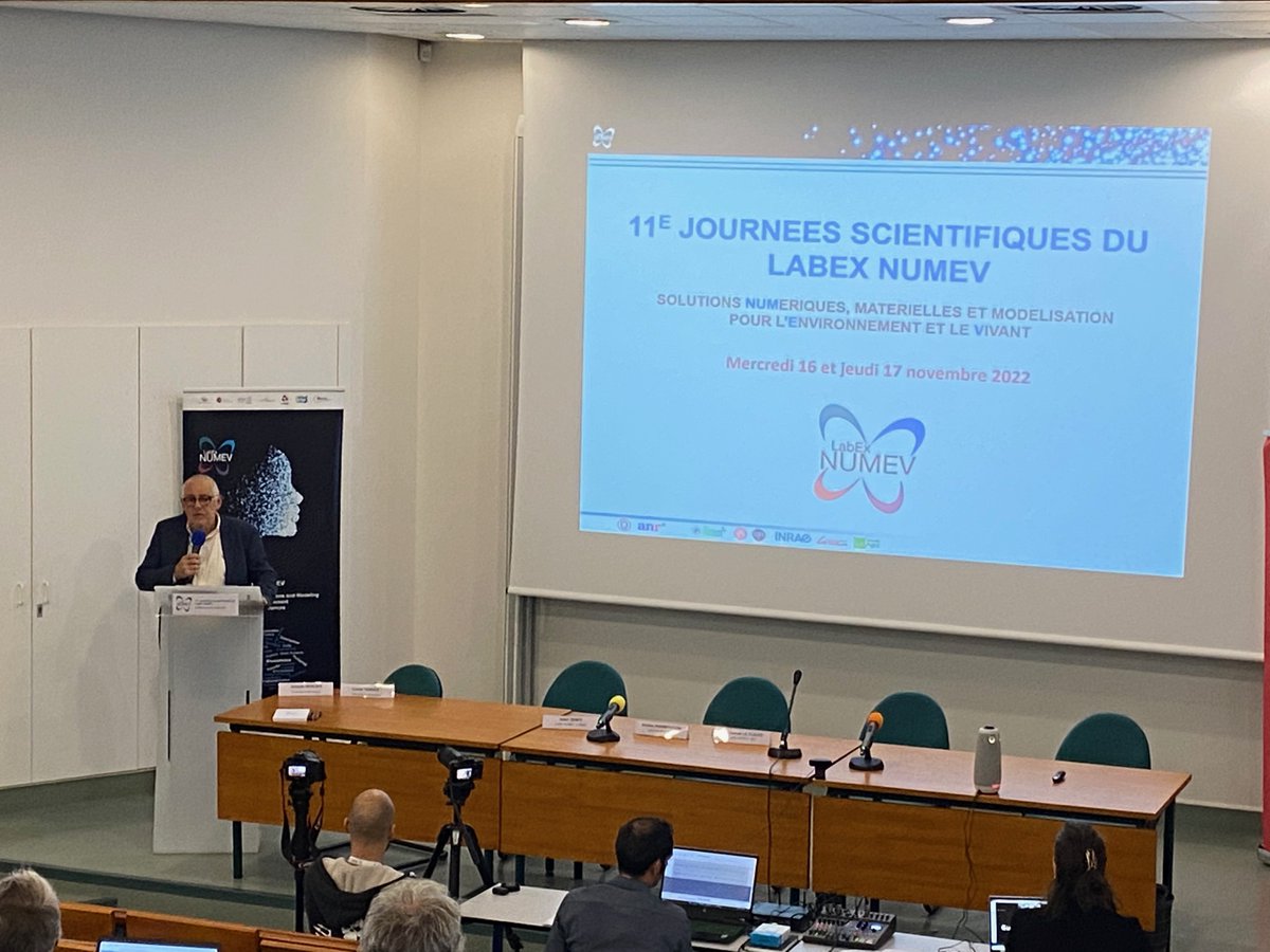 Philippe_Auge's tweet photo. Jacques Mercier, Vice-président #Recherche @umontpellier me représentait ce matin à l'ouverture des 11èmes journées scientifiques du #LabExNumev où sont présentés les projets en cours favorisant l’interaction entre les sciences MIPS et les sciences du vivant & de l’environnement https://t.co/lfLaUeQqYK