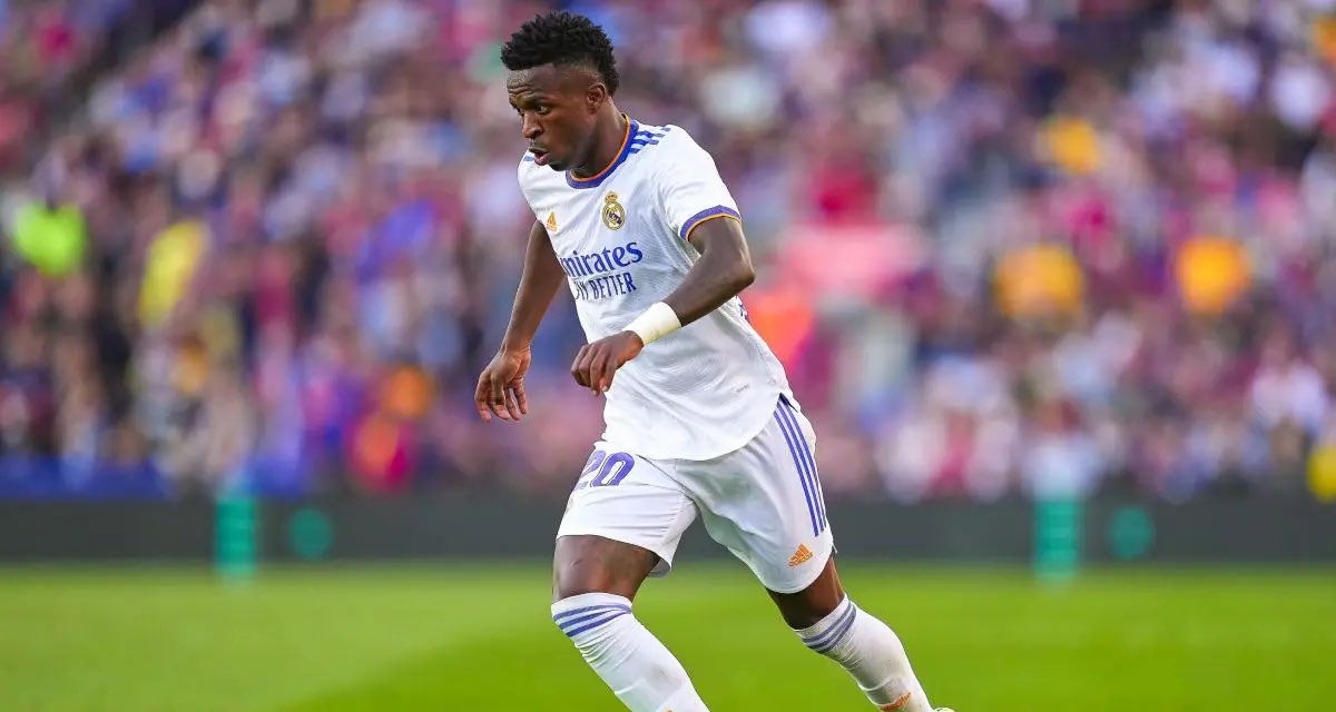 rmcf_KB9's tweet photo. AG: Vinicius Junior (Brésil)
Rien ne dit qu’il sera titulaire. Ses performance avec le Brésil sont pour l’instant timide au vu de celles avec le Real Madrid. Mais Tite l’aime beaucoup et le mettre à gauche libérerait l’axe à Neymar. Vini a l’occasion de faire rêver le Brésil. https://t.co/I4hamqT02L