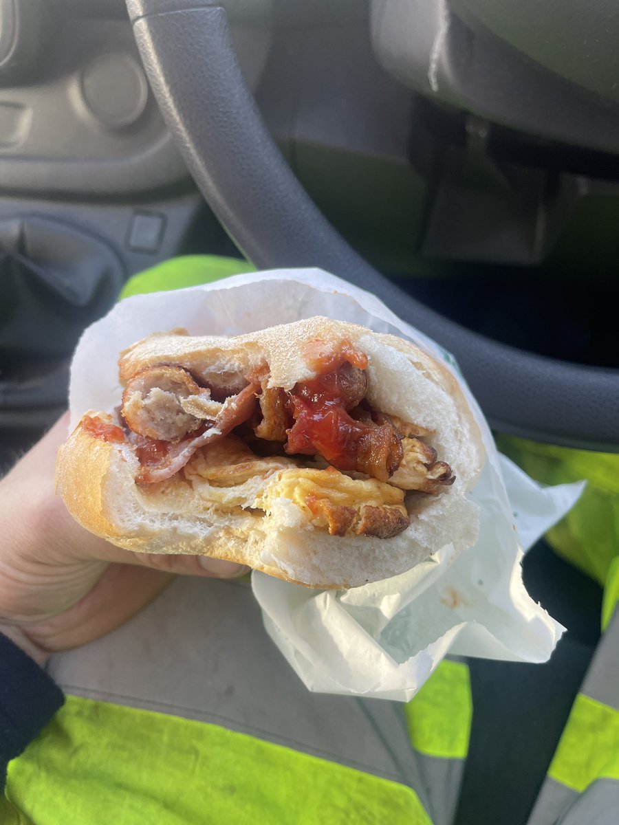 Ok it’s not healthy but £3.30 for  a flat white and breakfast roll at <a href="/GreggsOfficial/">Greggs</a> is one of the things that’s value for money  in this country