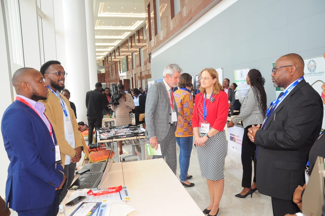 LegalTechKenya's tweet photo. Last week we had the opportunity to meet Mr. Mulambo Hamibe, the Minister of Justice, Zambia, during the @EnACT_LegalTech conference which was organized by @giz_gmbh. The conference centered on #legaltechforlegalaid. https://t.co/3rIrNPwgbR