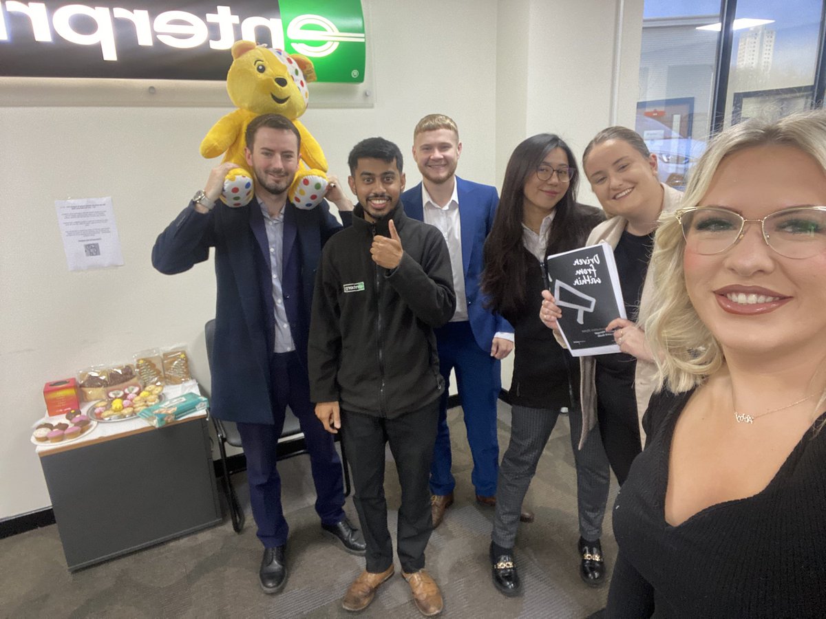 GOOD MORNING from the K3 team with <a href="/GeorgiaG_ERAC/">Georgia Goddard</a> leading a strong morning meeting from ASBM training takeaways from <a href="/MGeracu2talent/">U2Development</a> and our newest member is settling in perfectly! #U2H <a href="/carini_josh/">Josh Carini</a>