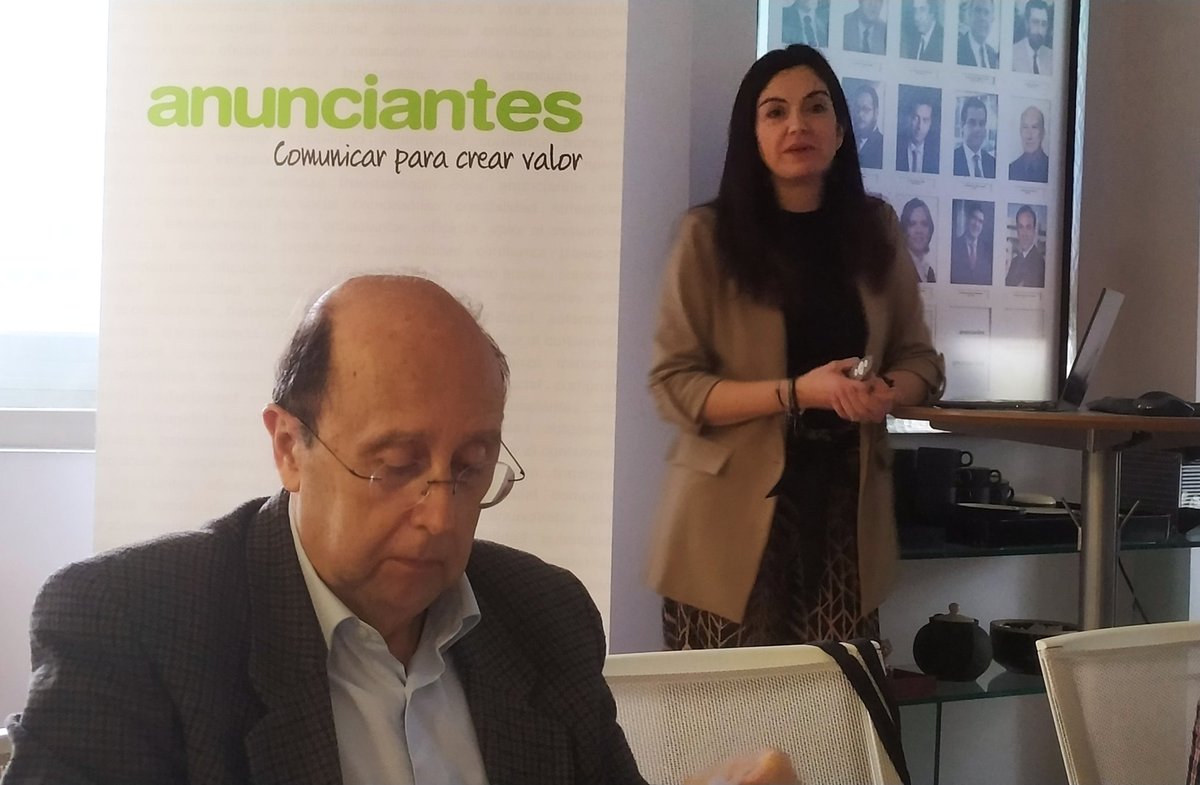 En 2021, la repercusión directa de la inversión publicitaria en el PIB fue del 0,96%; el impacto en el empleo cayó un 3,55% y el número de empresas del sector creció un 3,2%, sobre todo porque es un tejido empresarial basado en PYMES #ObservatoriodelaPublicidad <a href="/aeanunciantes/">Anunciantes</a>