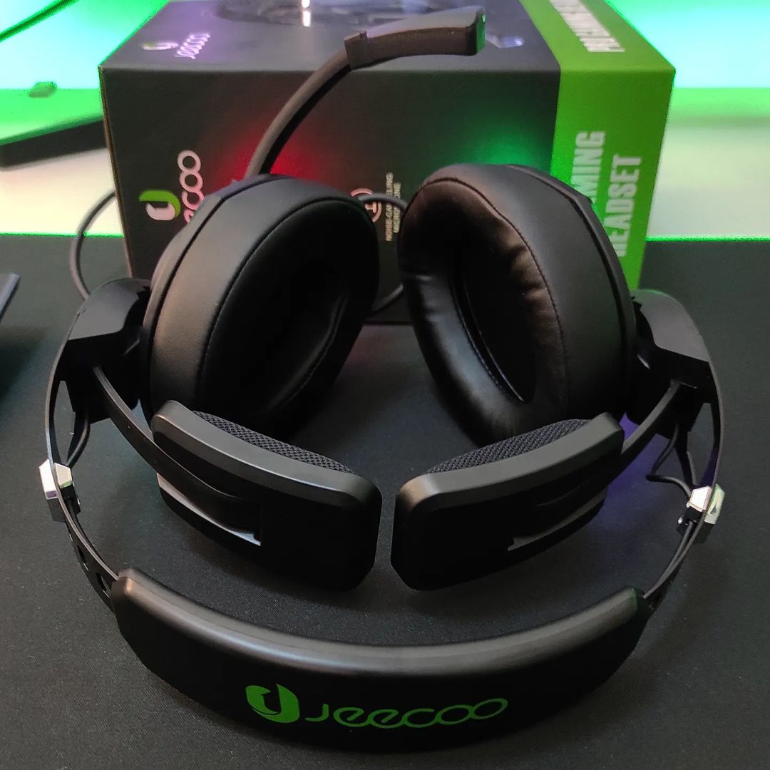 jeecoo_official's tweet image. The Jeecoo J65 headset has two retractable pads that make it fit your head without any manual adjustment, allowing you to endure a long gaming marathon. amzn.to/3A0Vqts

📷 ryoma_gamemode 

#fallprimeday #jeecoo #amazonmusthaves #lifehacks #gadgets #gadgetshop #pcgamer