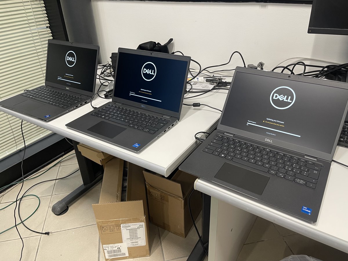 AlessandroBlAx's tweet photo. In these days there are no more certainties.. 🙁  @DellTech https://t.co/x03JZU0GYS
