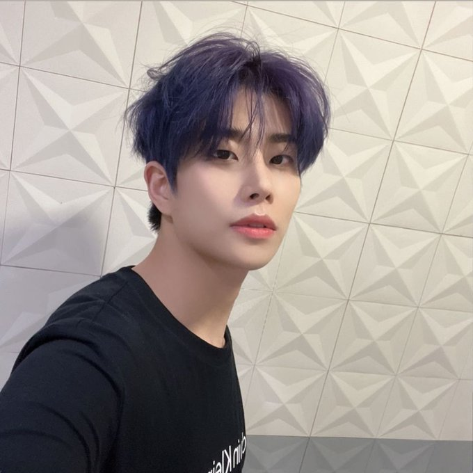 onlywithmj's tweet photo. [📸] 20221116 mj_7.7.7 Instagram Story 

"모든 수험생 여러분들 파이팅💜"

Good luck to all the test takers! 💜

🔗https://t.co/Yot8EuzaTq

#엠제이 • #김명준 • #아스트로
#MJ • #KimMyungjun • #ASTRO
@offclASTRO https://t.co/nkY3aAmi5P