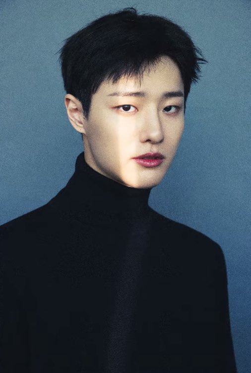 yokonee_'s tweet photo. 왼쪽 사진 보고 좋아서 경악했는데 오른쪽 사진 손가락을 보고는 새어나오는 웃음을 감출 수 없음... https://t.co/DUqVwavsBf