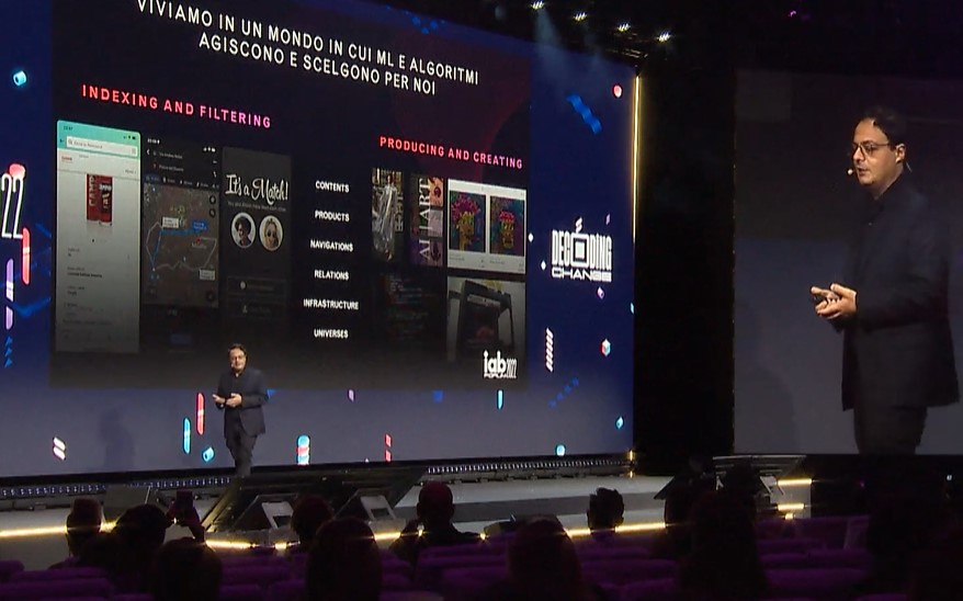 #IABForum2022: “Interagire con le macchine sarà sempre più importante, la prossima simbiosi che ci aspetta. Nel communication marketing significa decodificare il cambiamento e creare dei metalinguaggi per interagire attraverso algoritmi e machine learning”. <a href="/IABItalia/">IAB Italia</a>