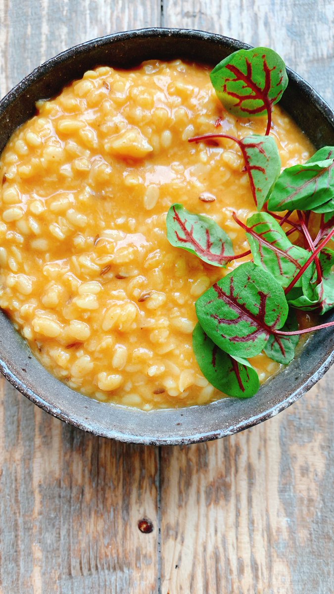 Fancy a freshly made bowl of Dahl and chapati for lunch? Make your way to @thegoodlifeheatons 12-2 today!
Every Wednesday is a Dahlicious day!