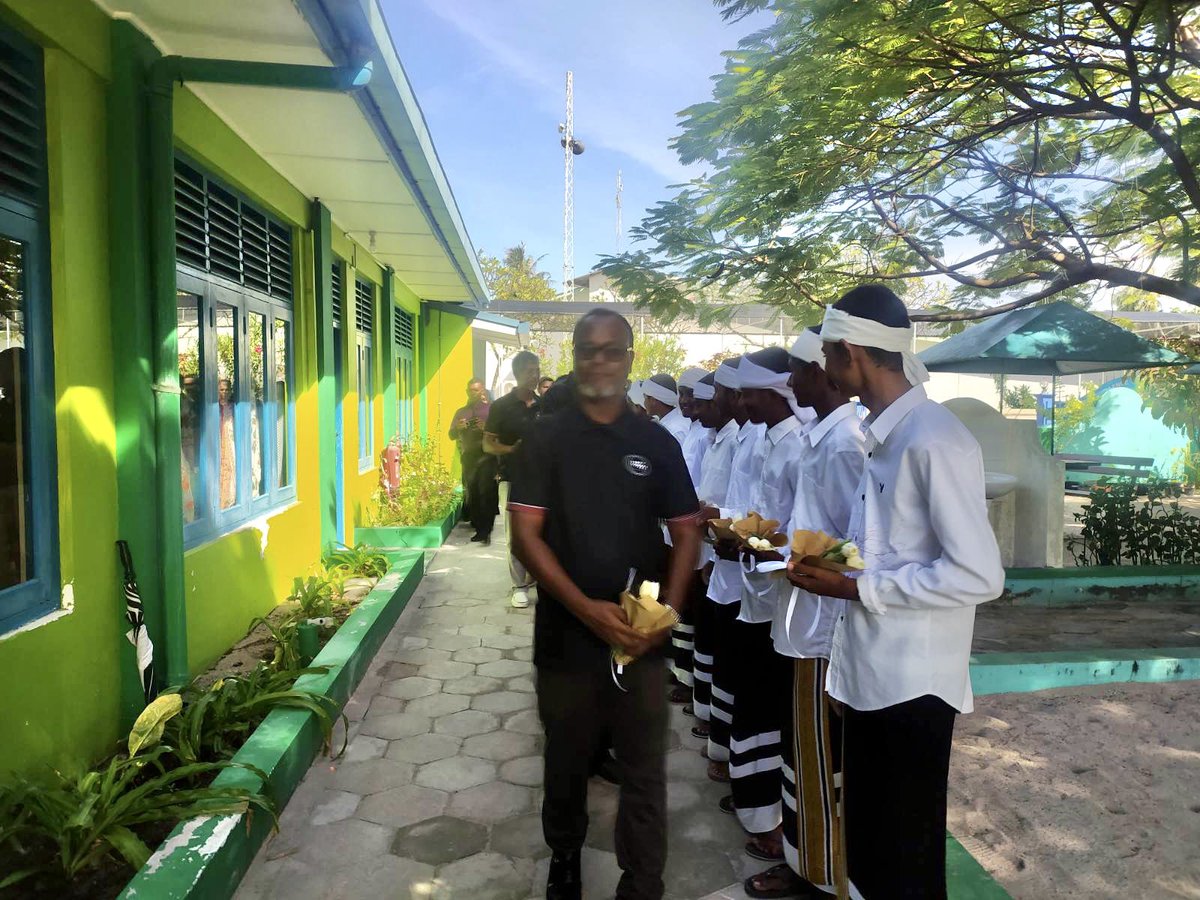 ހދ.  އަތޮޅު  ކައުންސިލްގެ  މެންބަރުން  މިއަދު  ނެއްލައިދޫއަށް  ޒިޔާރަތް  ކުރައްވައި،  ނެއްލައިދޫ  ސްކޫލުގެ  އިސްވެރިންނާ  ވަނީ  ބައްދަލު  ކުރައްވާފައި