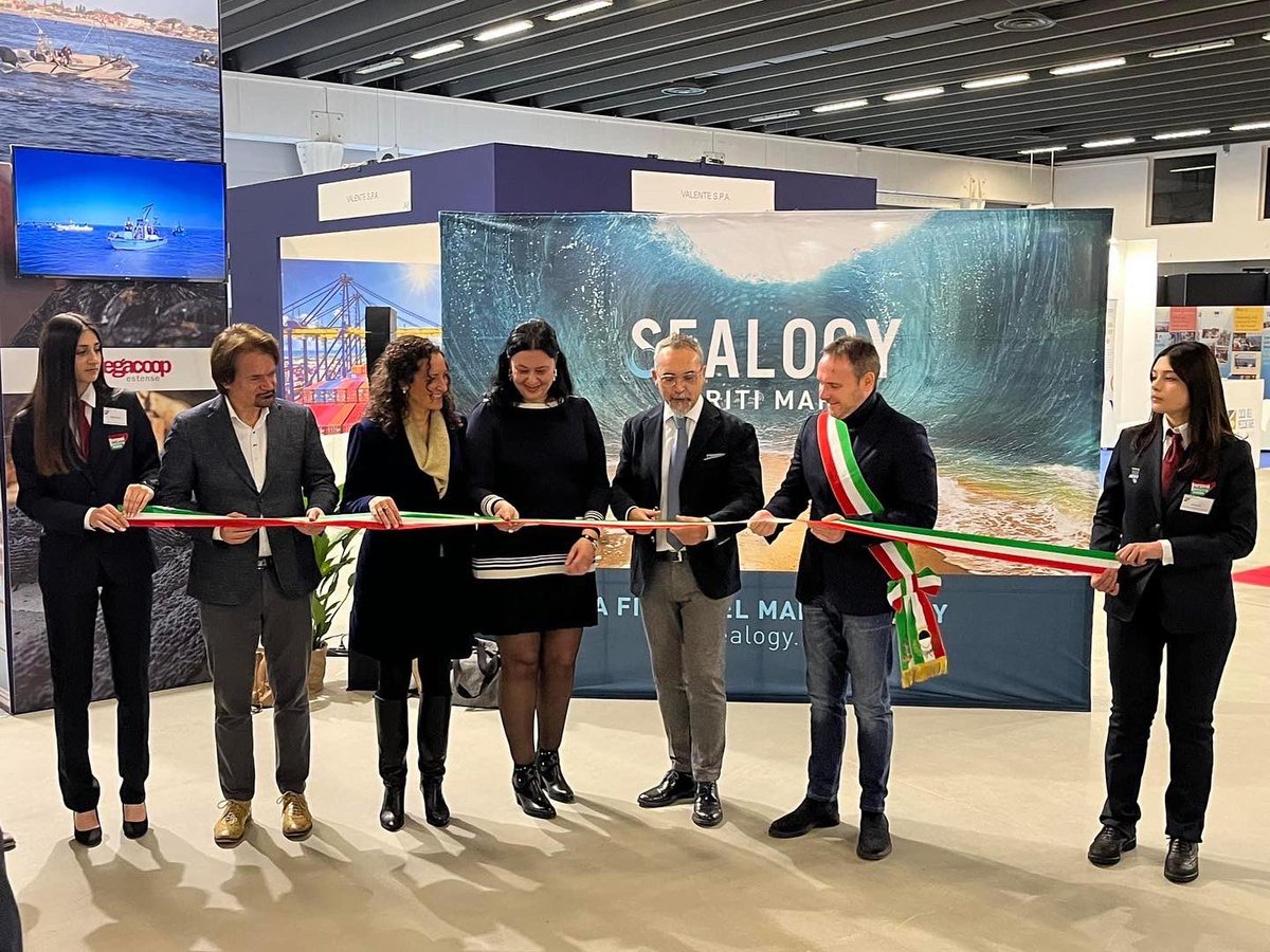 TecheraProject's tweet photo. 📣📣 Happening now‼️ 

Sala Volturno, Ferrara Fiere Congressi - Via della Fiera 11, Ferrara (IT).

More info on TECHERA project: 
https://t.co/fQ9Uk7FxTE

#techeraproject
#InterregItaliaCroazia
#sealogy
#FerraraExpo
#adriaticionianeuroregion https://t.co/Q0HwTk9wEn