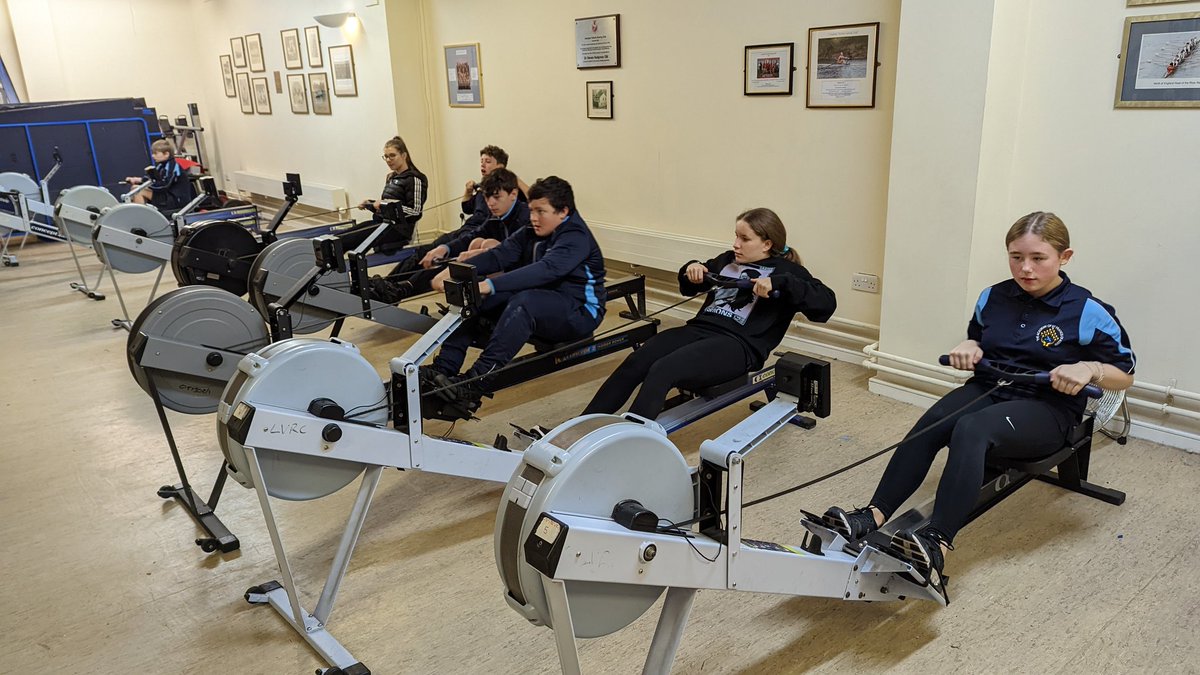 Despite it being a beautiful sunny day, the wind has scuppered our going out on the water. Instead our Year 8 rowers are in the gym setting base distances for the 3 minute challenge! @merseyyouthrow