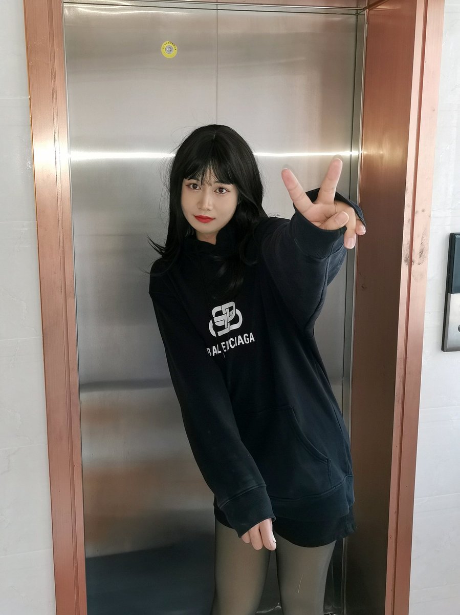 SISSYSTARS17's tweet photo. NO79【佳佳 河南 22岁 女装很久】
我的参赛宣言是：希望和大家成为好朋友！
@Cute69109157 https://t.co/fpLedSgGVV