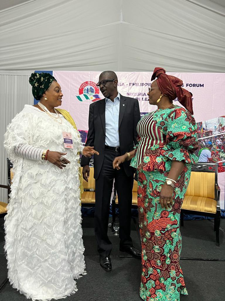NeximBank's tweet photo. NEXIM supports women with the ‘Women &amp; Youth Export Development Fund’ (WAYEF) says Abba Bello, MD/CE, during the Nigerian- Philippines Women in Leadership Summit holding in Manila, Philippines.
#nigeria #export #import #Bank #support #women #youth #development #wayef #leadership https://t.co/SoShWToYiD